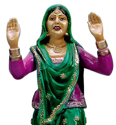 Panjabi Folk Dance 'Gidda' - Fiber Statues